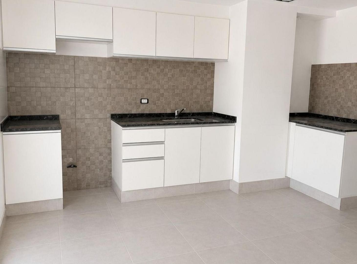 Foto de VENTA DEPARTAMENTO 2 DORMITORIOS, B° ALBERDI., imagen 4