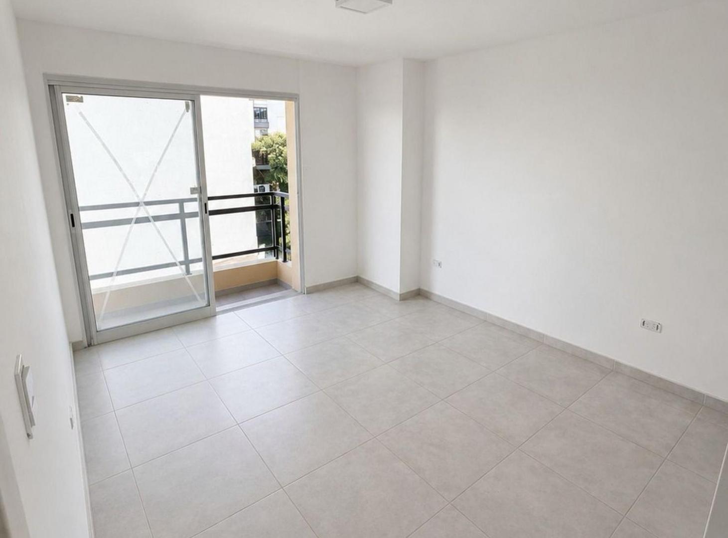 Foto de VENTA DEPARTAMENTO 2 DORMITORIOS, B° ALBERDI., imagen 5