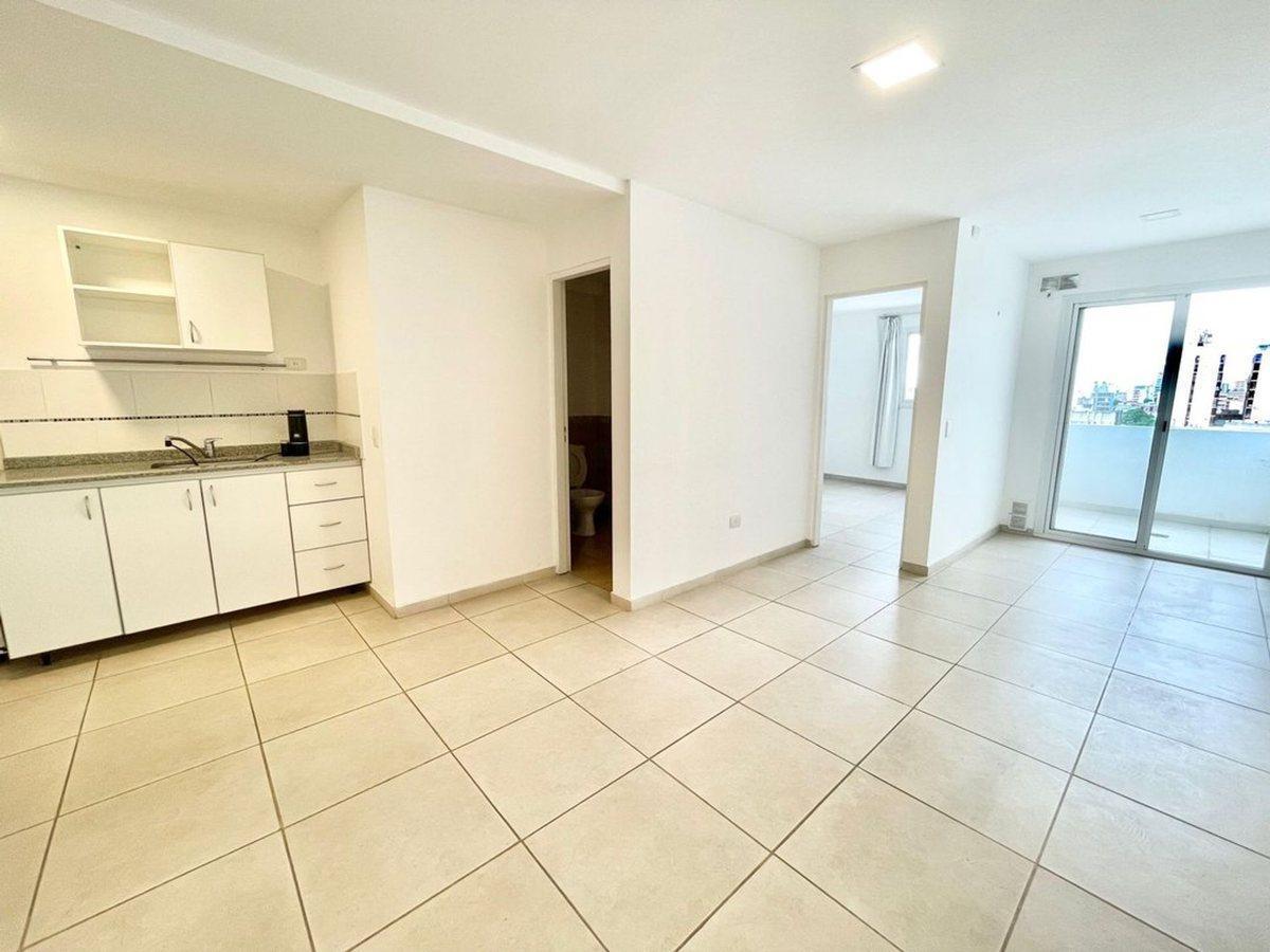 Foto de VENTA DEPARTAMENTO 1 DORMITORIO EN Bª ALBERDI, imagen 2