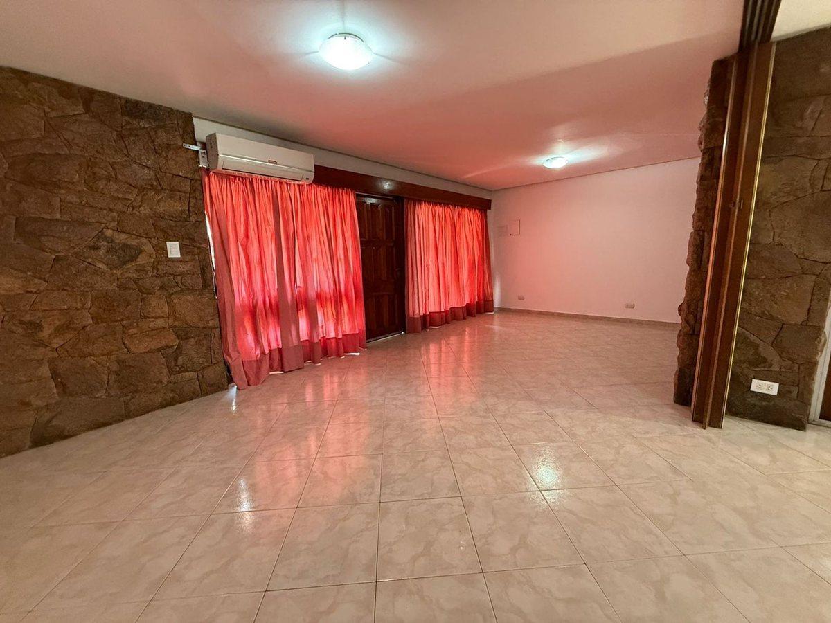Foto de VENTA CASA 3 DORMITORIOS B° MAIPÚ 1ª SECCIÓN, imagen 2