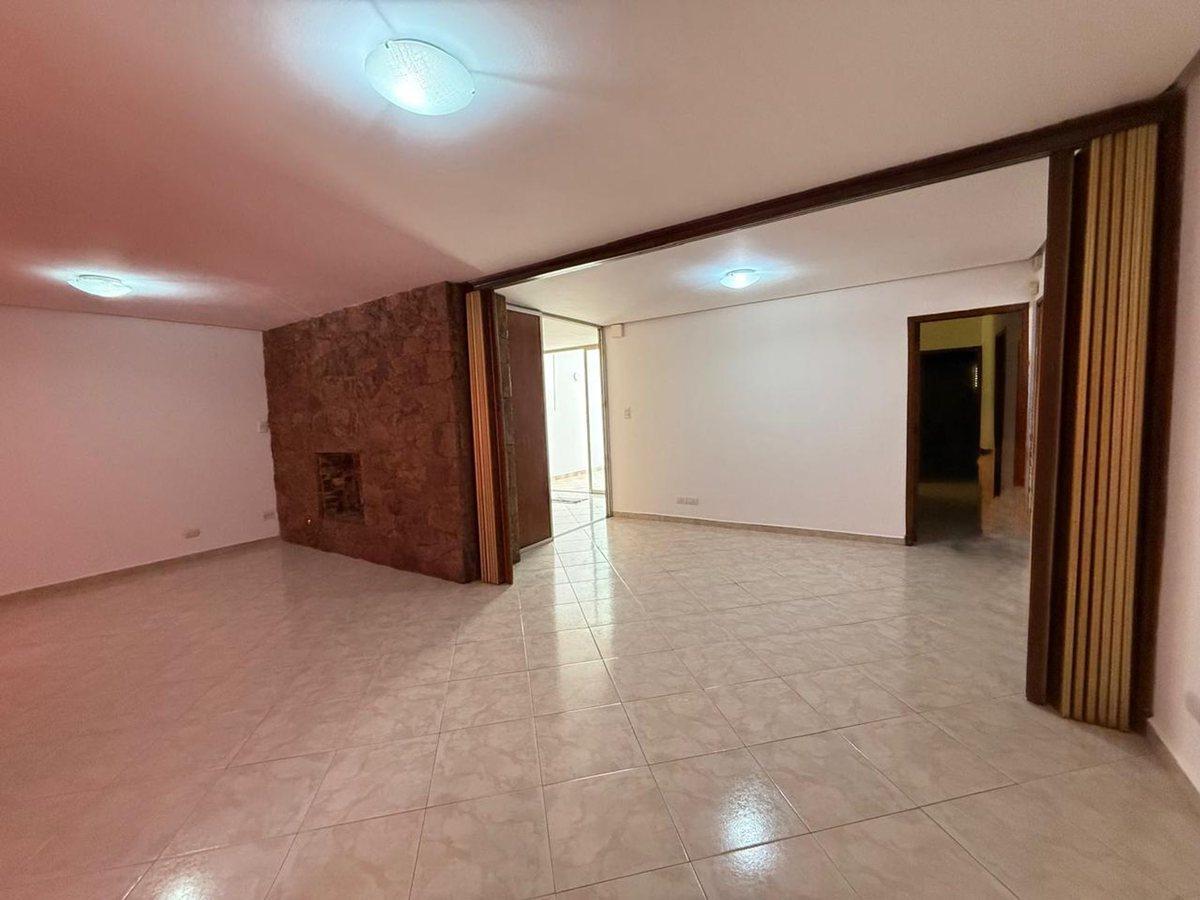 Foto de VENTA CASA 3 DORMITORIOS B° MAIPÚ 1ª SECCIÓN, imagen 5