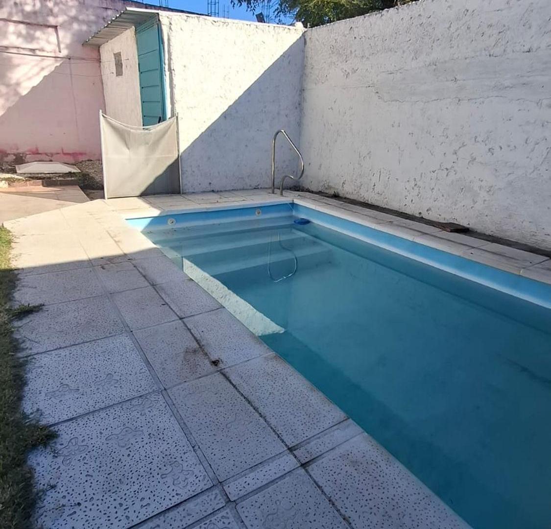 Foto de VENTA CASA 3 DORMITORIOS (PQUE. SAN ANTONIO)., imagen 2