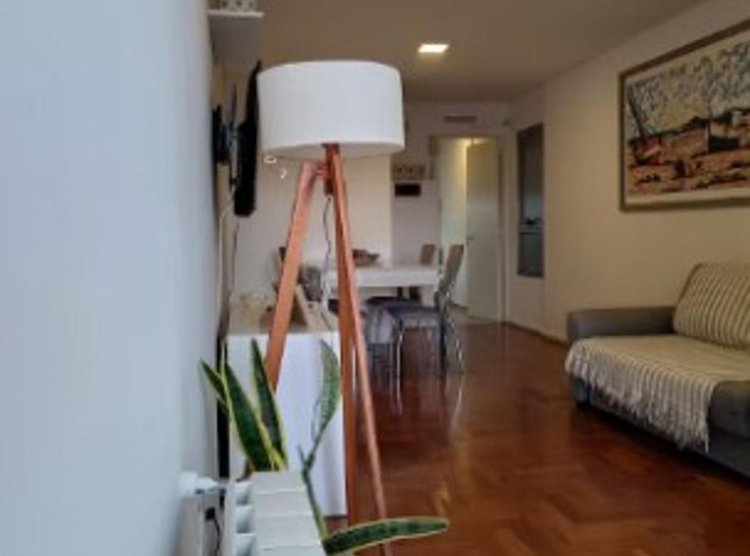 Foto de VENTA DEPARTAMENTO 1 DORM. AMOBLADO B° GENERAL PAZ, imagen 1