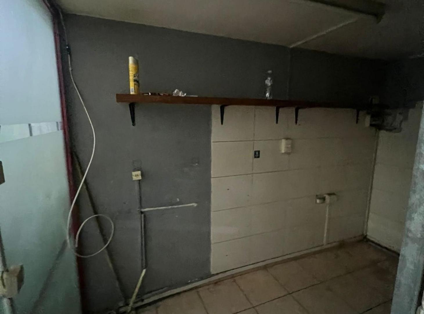 Foto de SE VENDE LOCAL COMERCIAL EN BARRIO CENTRO, imagen 3