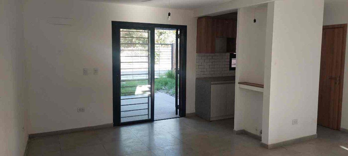 Foto de VENTA DUPLEX 3 DORMITORIOS, HOUSING DISTRITO BUNGE, imagen 1