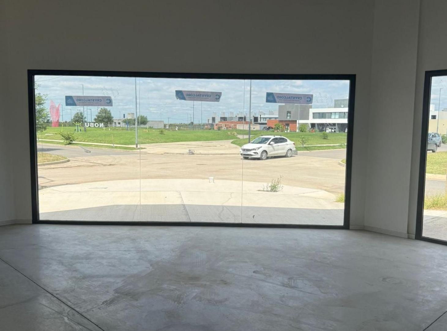 Foto de ALQUILER LOCAL COMERCIAL EN DOCTA – NOBU TOWN, imagen 3
