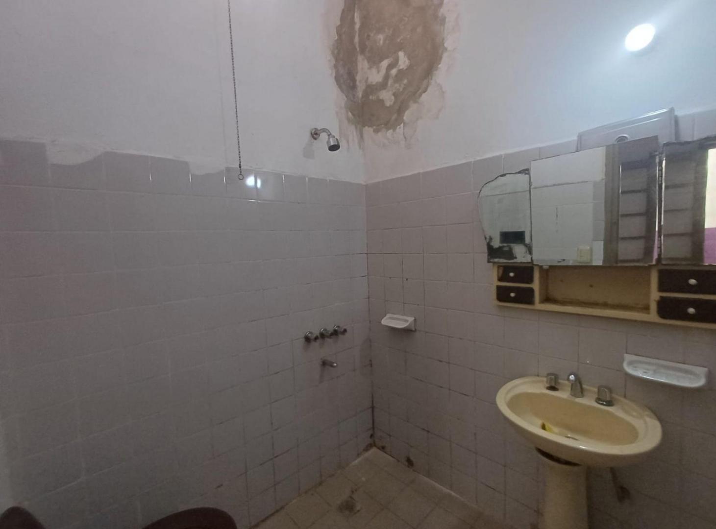Foto de VENTA CASA 2 DORMITORIOS SAN VICENTE CON COCHERA, imagen 3
