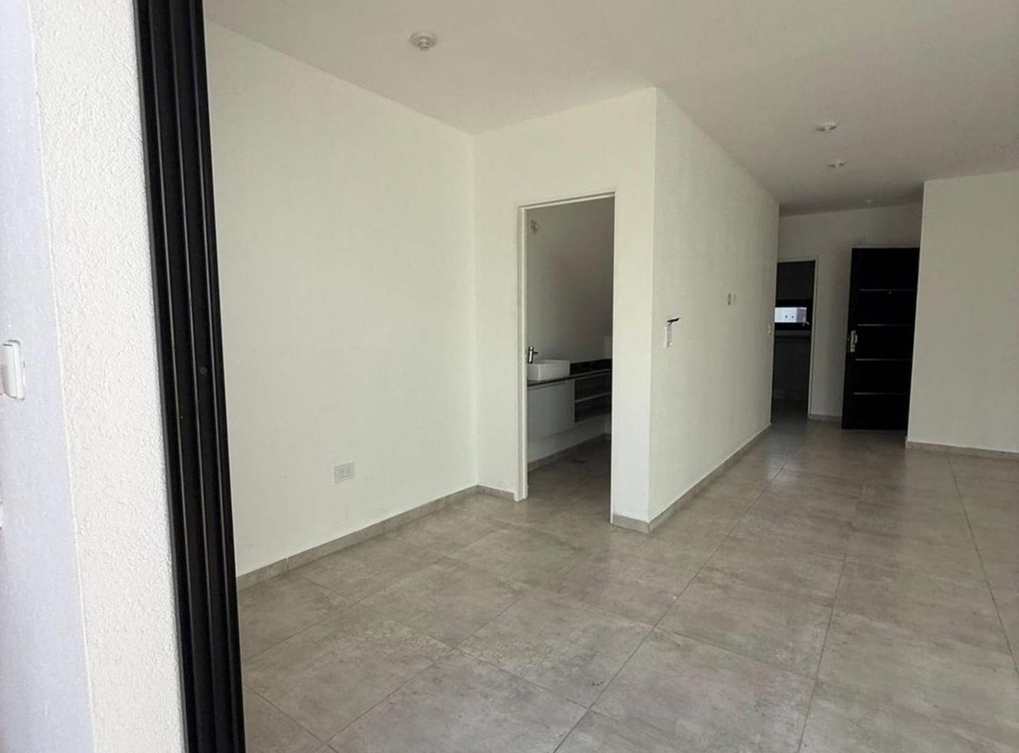 Foto de Dúplex en Venta - 3 dor - Quebradas de Manantiales, imagen 1