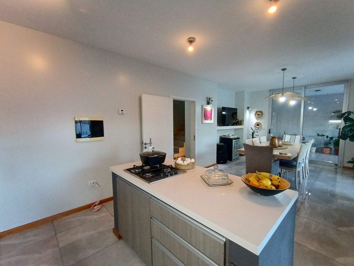 Foto de VENDE CASA CATEGORIA 3 DOR CLAROS DEL BOSQUE, imagen 3