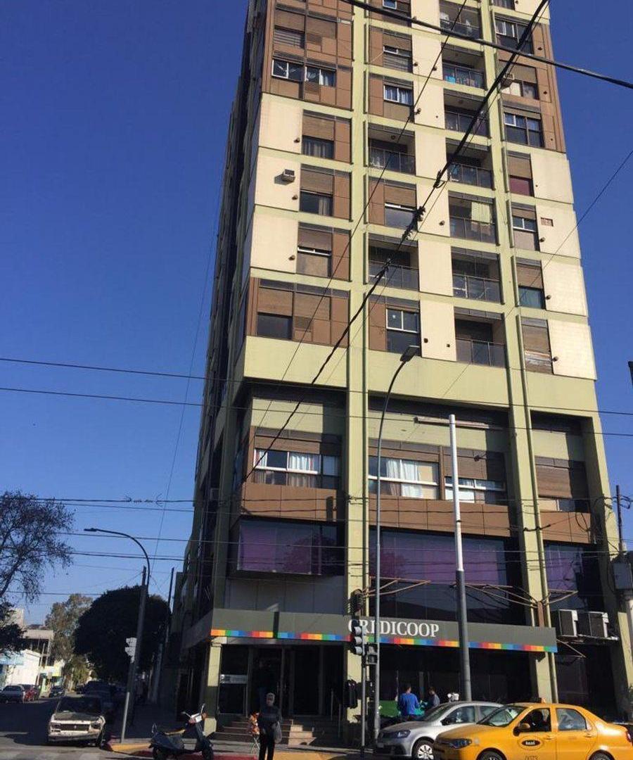 Foto de VENTA DEPARTAMENTO 3 DORMITORIOS Bº SAN VICENTE, imagen 3