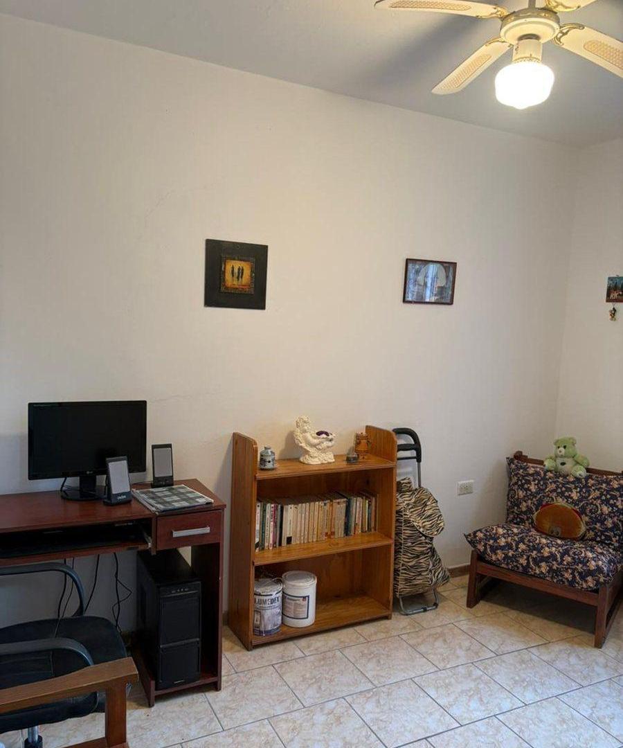 Foto de VENTA CASA 3 DORMITORIOS B° COLON, imagen 2