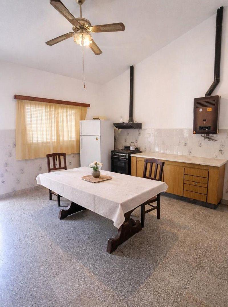 Foto de CASA EN VENTA GRAN TERRENO EN BIALET MASSE, imagen 4