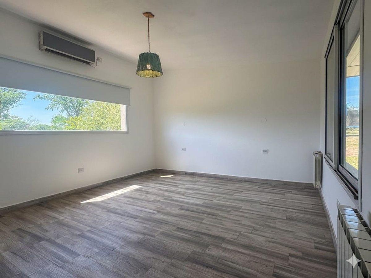 Foto de VENTA CASA CAMPOS DEL VIRREY, imagen 5