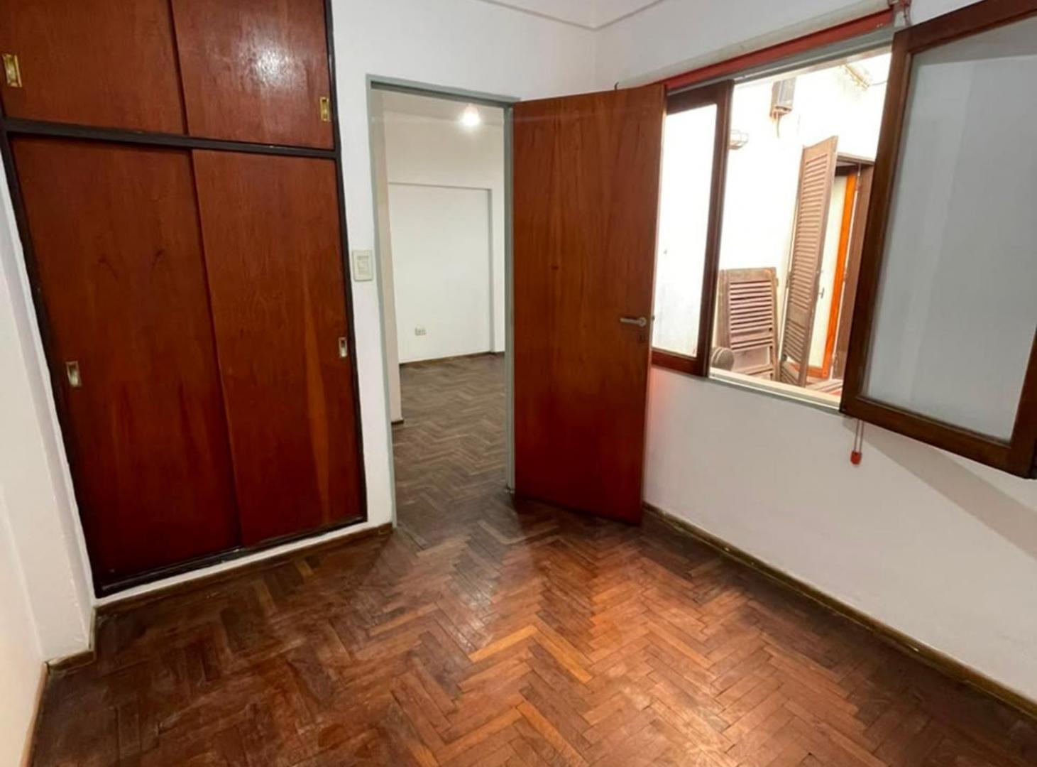 Foto de VENTA DEPTO 1 DOR ALBERDI CON PATIO, imagen 4