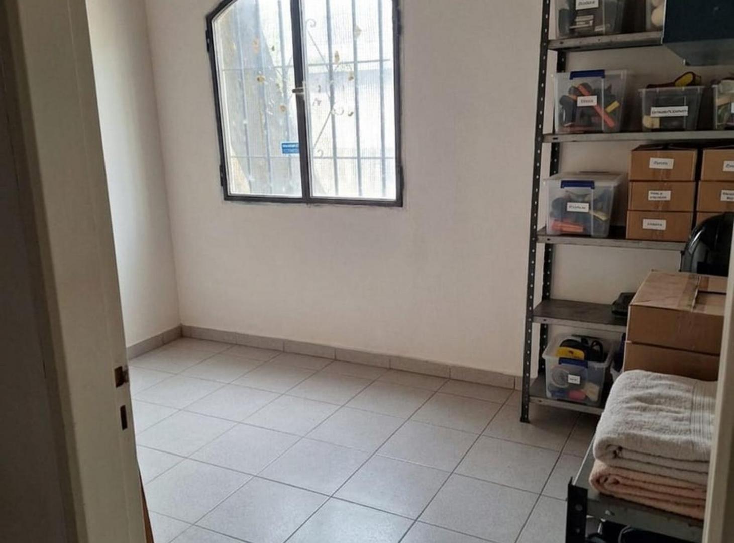 Foto de VENDE CASA TRES DORMITORIOS QUEBRADA DE LAS ROSAS, imagen 2