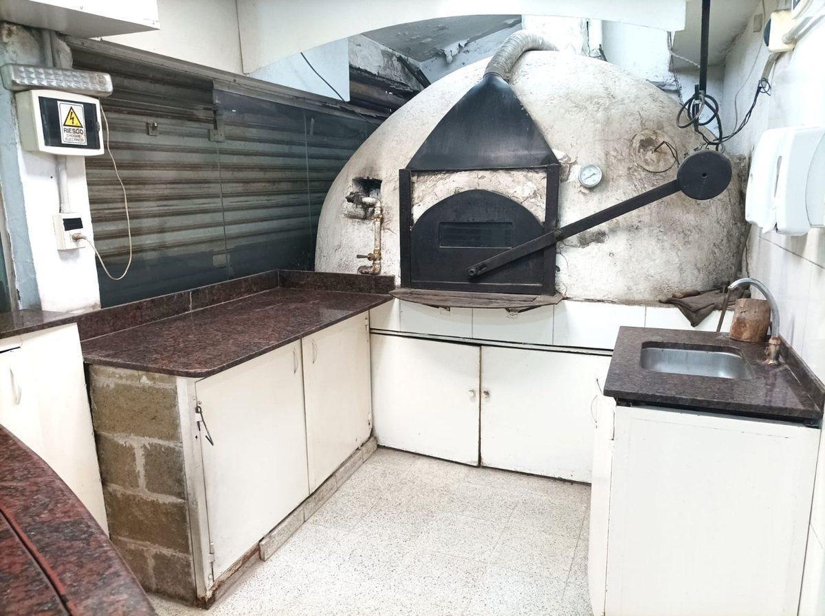 Foto de OPORTUNIDAD!! VENTA LOCAL COMERCIAL SOBRE AVENIDA, imagen 5