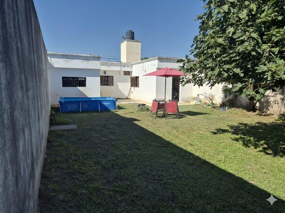 Foto de VENDE CASA DE TRES DORMITORIOS ZONA SUR, imagen 3