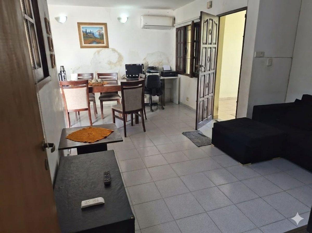 Foto de VENDE CASA DE TRES DORMITORIOS ZONA SUR, imagen 2
