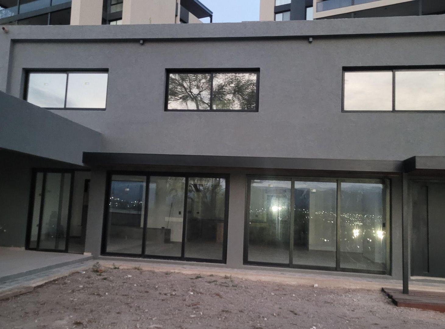 Foto de Casa en Venta a Estrenar Country La Cuesta 3 Dorm, imagen 1