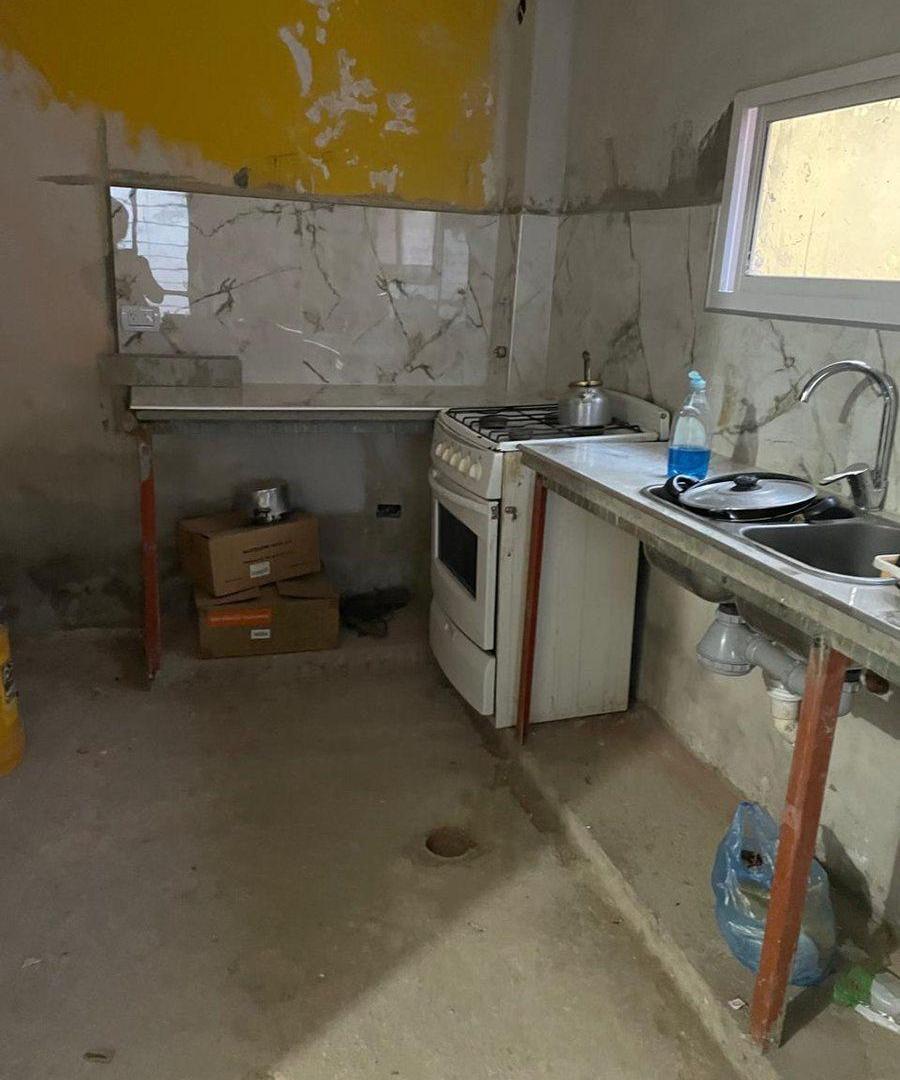 Foto de VENTA/PERMUTA/ALQUILER LOCAL + DPTO RUTA 20, imagen 5