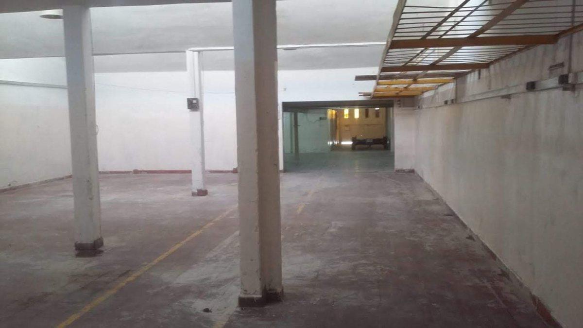 Foto de VENTA FABRICA GALPON BARRIO COLON, imagen 2