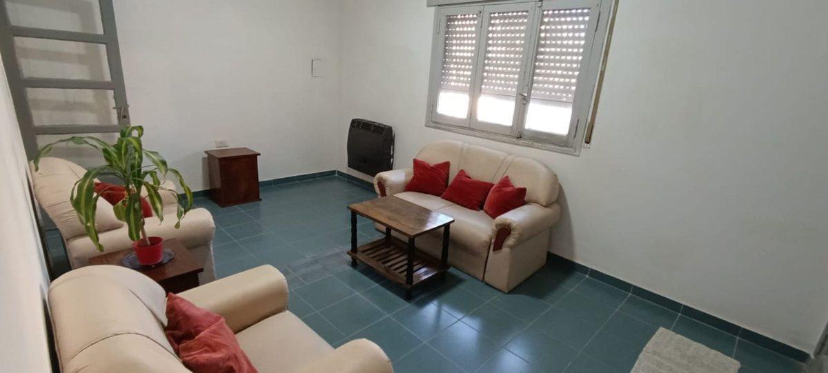 Foto de CASA 2 DORMITORIOS EN BARRIO ROSEDAL, imagen 1