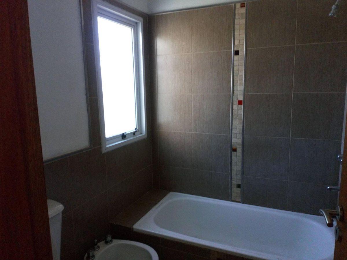 Foto de VENDE DUPLEX DE TRES DORM ZONA NORTE, imagen 5