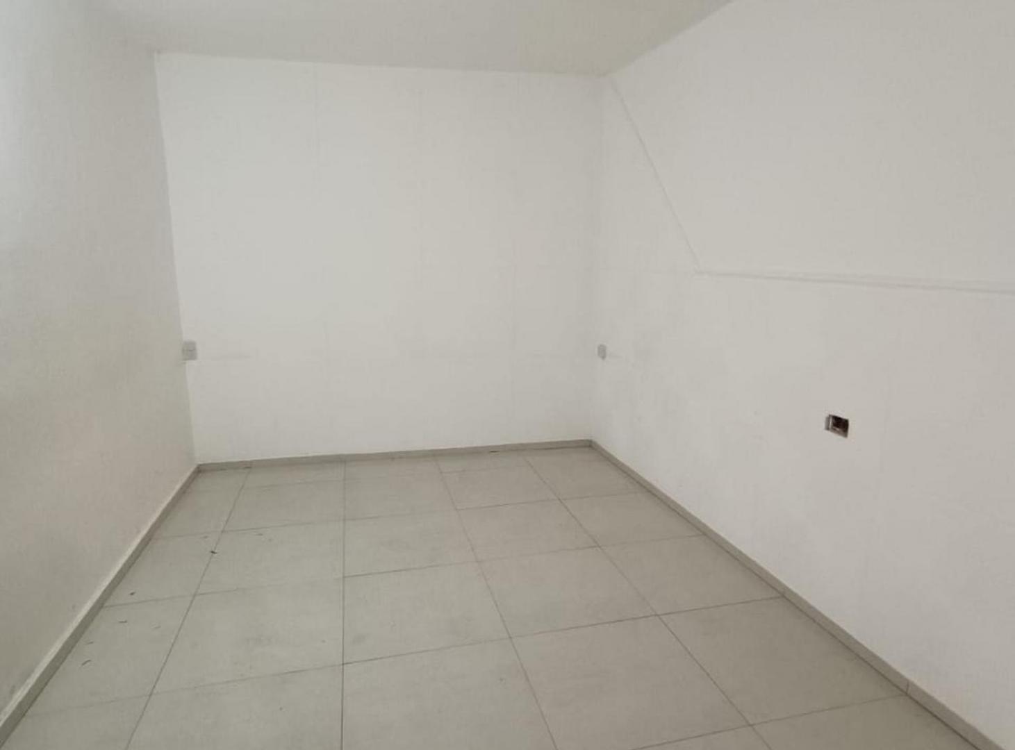 Foto de VENTA GALPON Y CASA B CIUDADELA, imagen 3