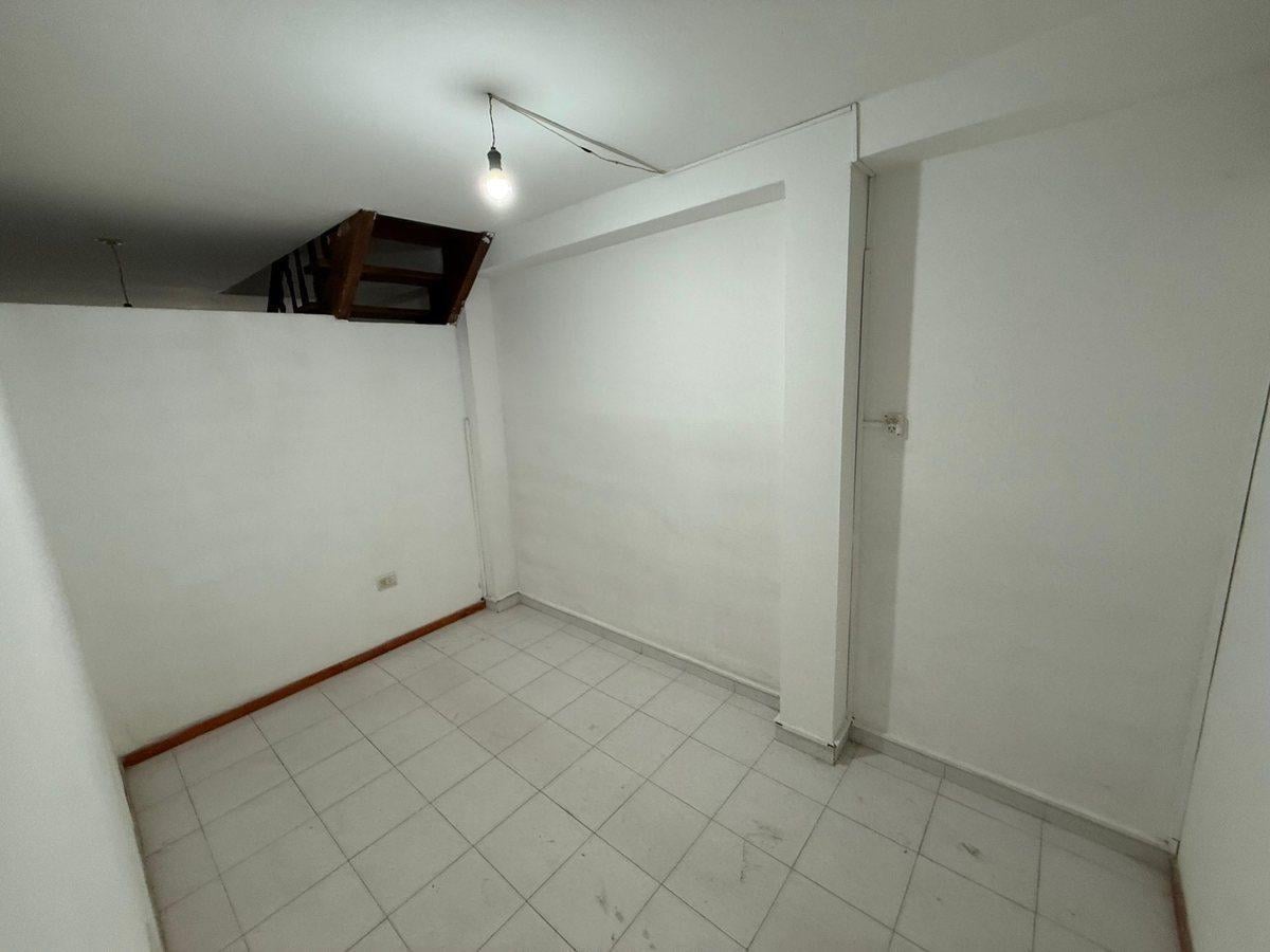 Foto de VENDE CASA de 3 DORMITORIOS EN LA CALERA MAS LOCAL, imagen 2