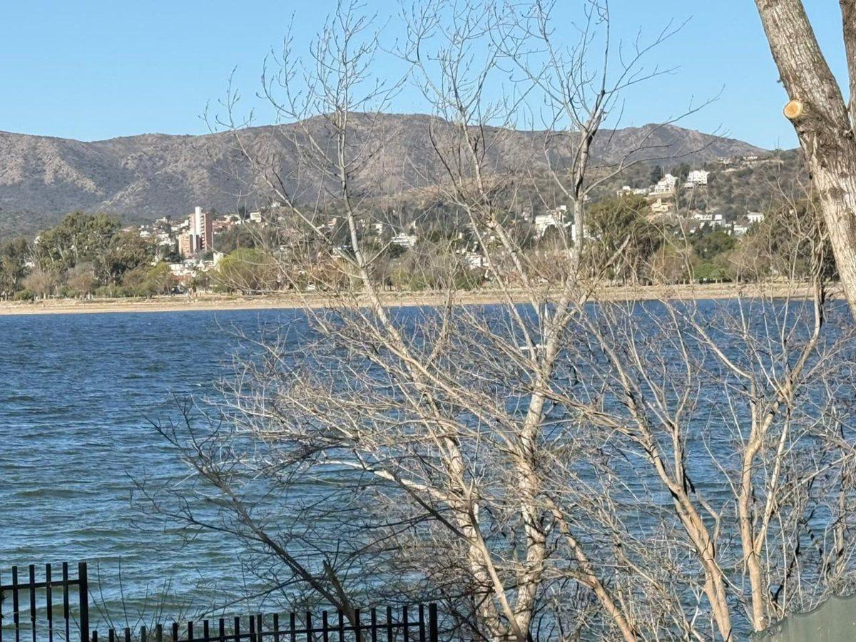 Foto de VENTA LOTE 587 METROS VILLA DEL LAGO. CARLOS PAZ, imagen 2