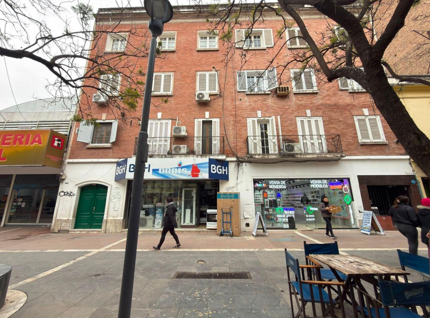 Foto de VENTA PISO 3 DORMITORIOS B° CENTRO APTO CREDITO, imagen 3