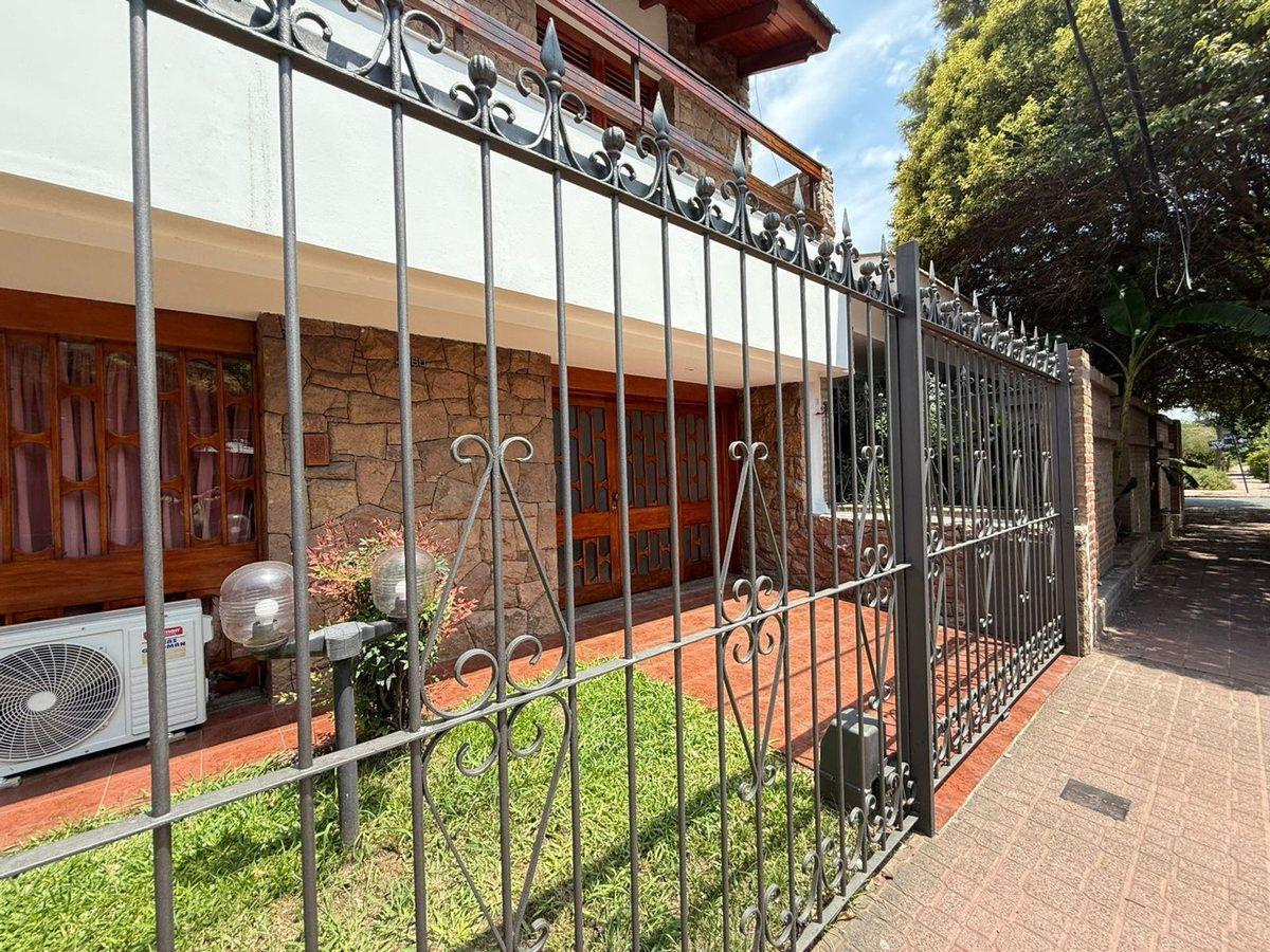 Foto de VENTA CASA 3 DORMITORIOS B° MAIPÚ 1ª SECCIÓN, imagen 4