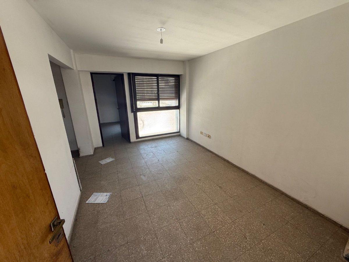 Foto de VENTA DEPARTAMENTO 1 DORM BARRIO CENTRO, imagen 2
