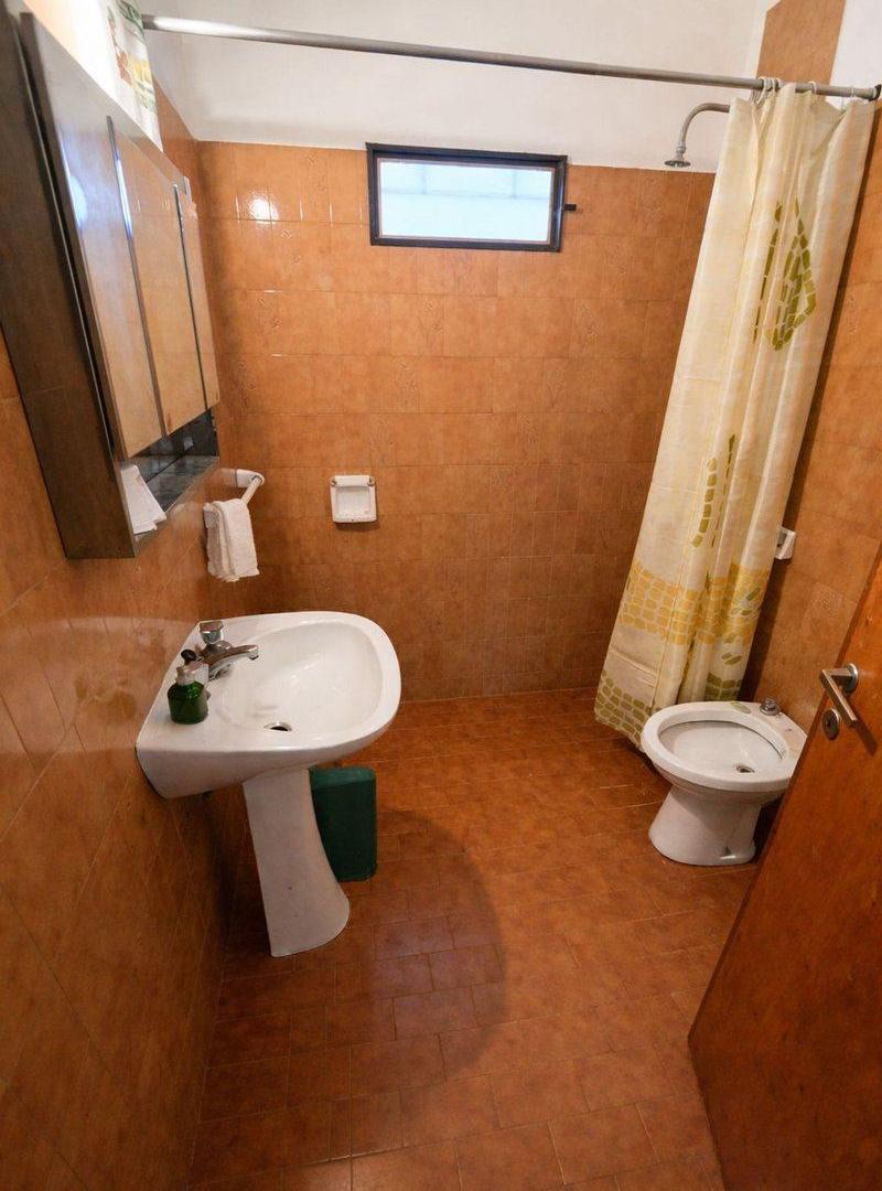 Foto de CASA EN VENTA GRAN TERRENO EN BIALET MASSE, imagen 5