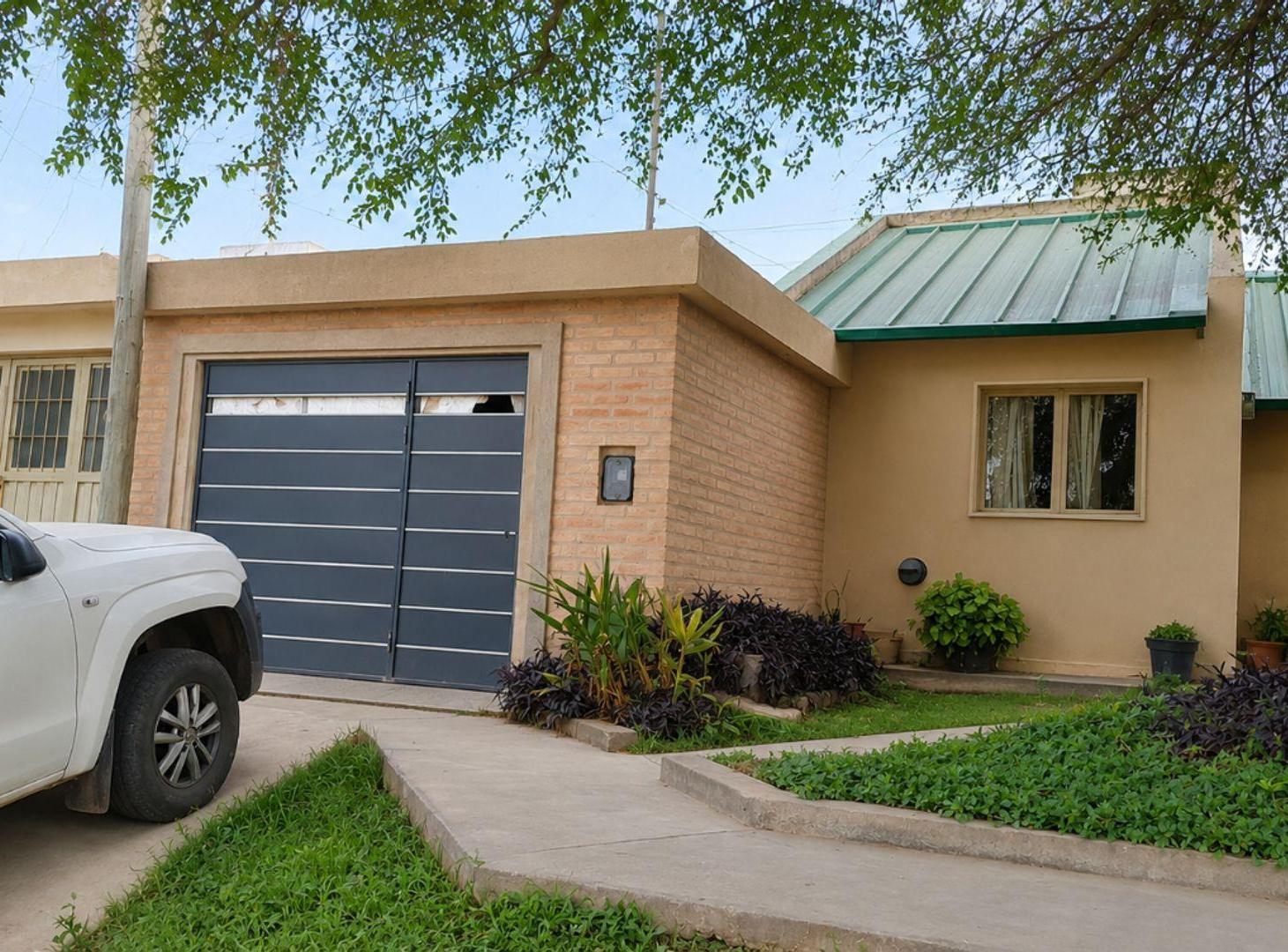 VENTA CASA 3 DORM PILAR
