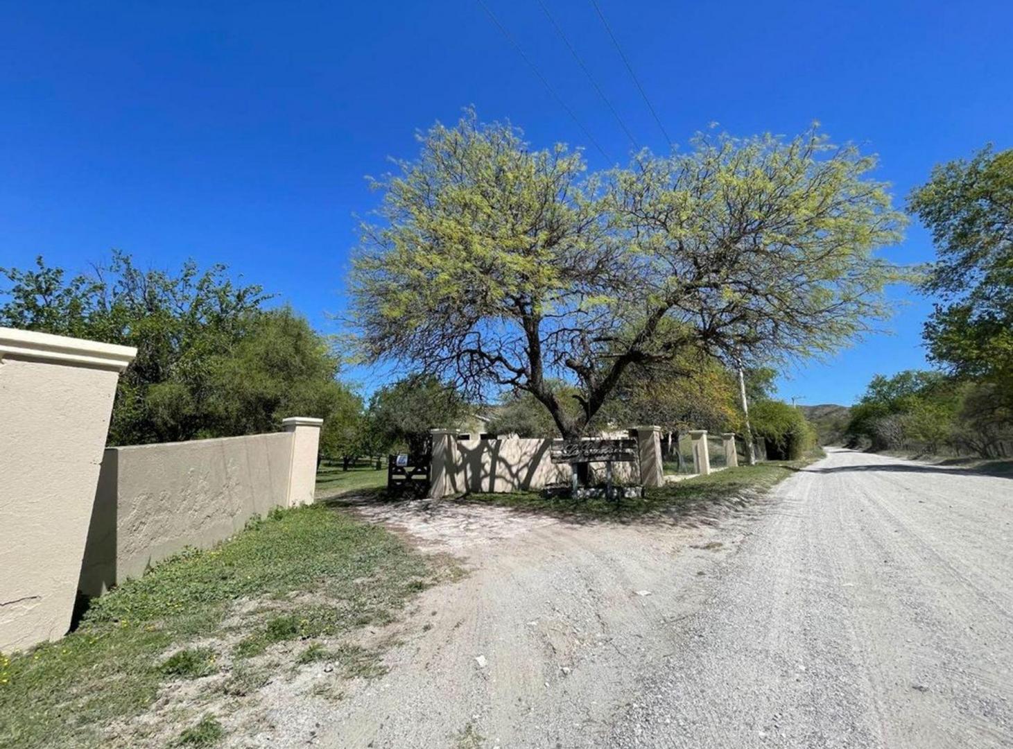 Foto de Venta estancia con salón y 10 departamentos, imagen 5