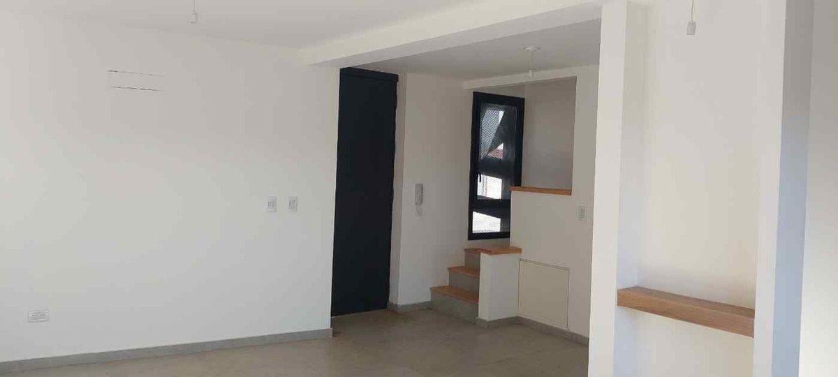 Foto de VENTA DUPLEX 3 DORMITORIOS, HOUSING DISTRITO BUNGE, imagen 4