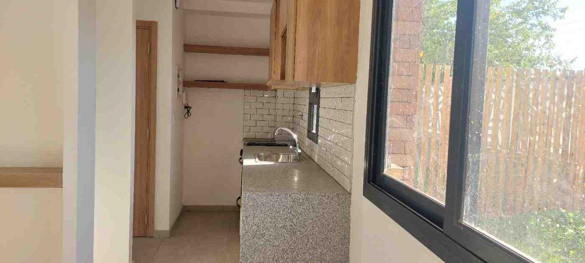 Foto de VENTA DUPLEX 3 DORMITORIOS, HOUSING DISTRITO BUNGE, imagen 3
