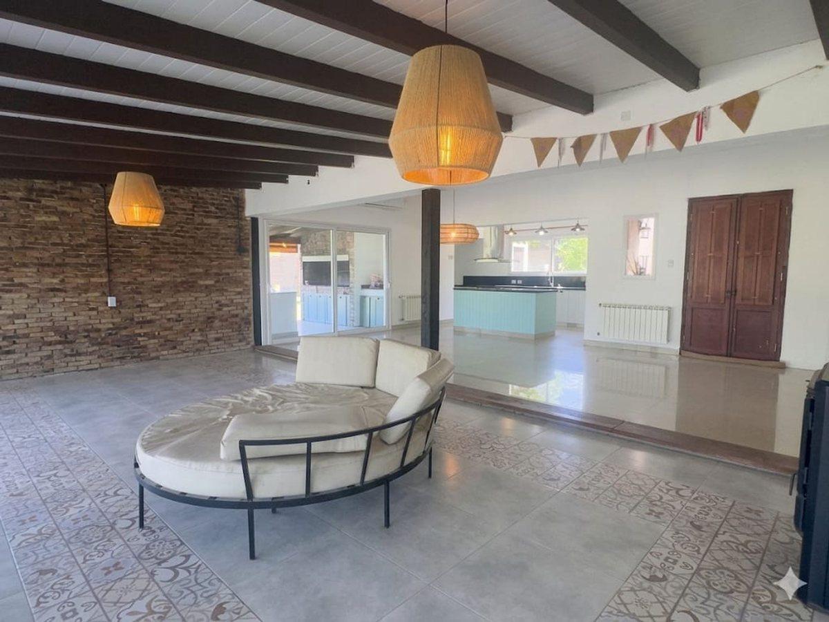 Foto de VENTA CASA CAMPOS DEL VIRREY, imagen 2