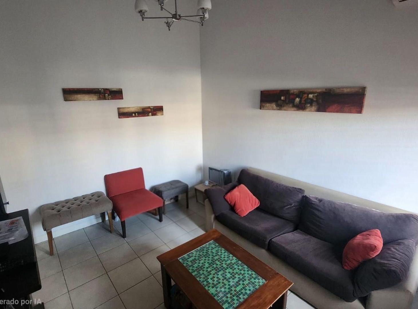 Foto de VENTA CASA 2 DORMITORIOS BARRIO F. MITRE, imagen 5