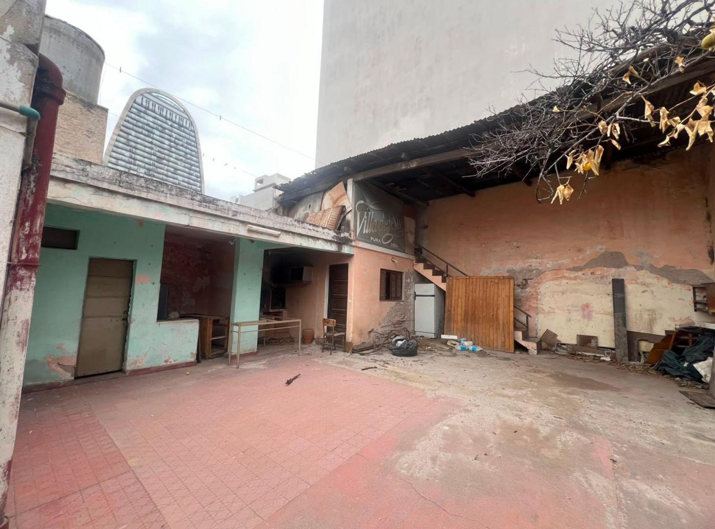 Foto de VENDE CASA A DEMOLER APTA PARA DESARROLLO, imagen 2