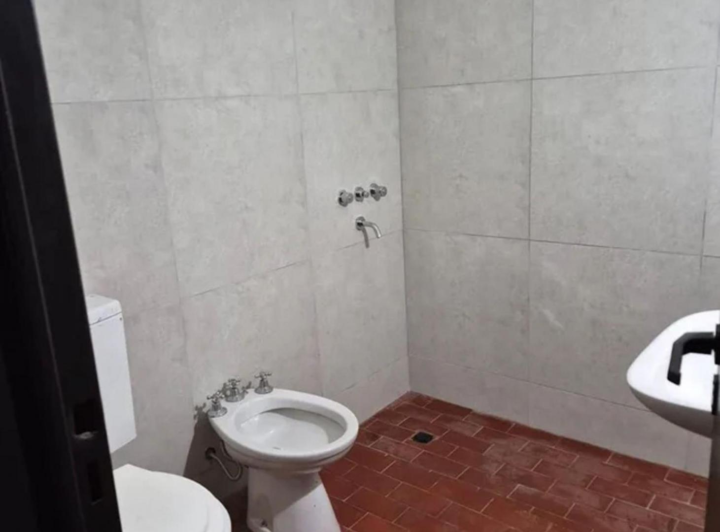 Foto de SE VENDE DEPARTAMENTO 1 DORMITORIO VILLA ADELA, imagen 4