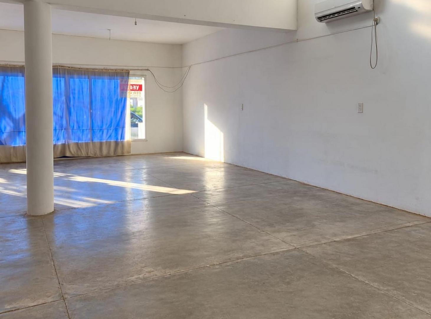 Foto de Alquiler casa + local comercial Manfredi, imagen 3