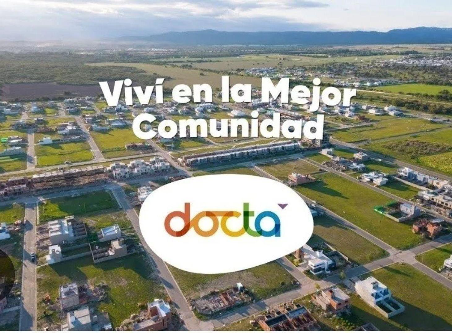 Foto de REMAX VENDE LOTE ESQUINA EN DOCTA CENTRAL, imagen 1