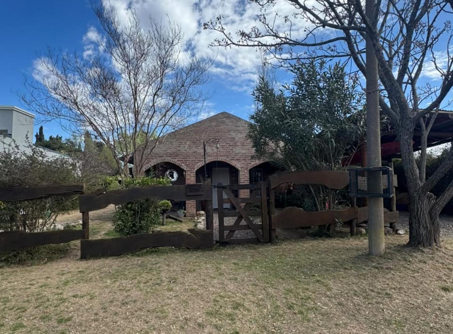 Foto de CASA EN VENTA EN VILLA RUMIPAL - 960 m2 terreno, imagen 2