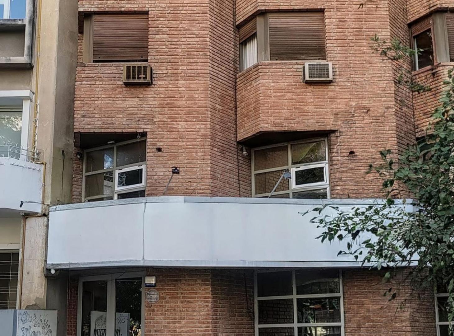 Foto de ALQUILER LOCAL COMERCIAL SOBRE LA CAÑADA. CENTRO, imagen 1