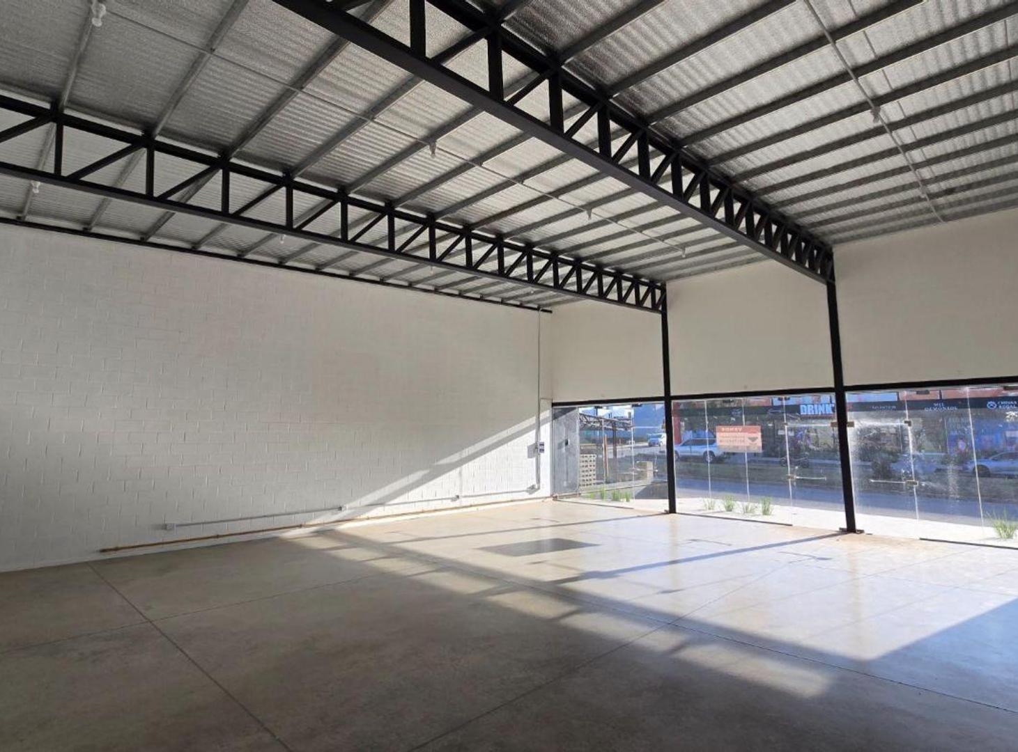 Foto de LOCAL EN DOCTA A LA VENTA SOBRE AVENIDA, imagen 2