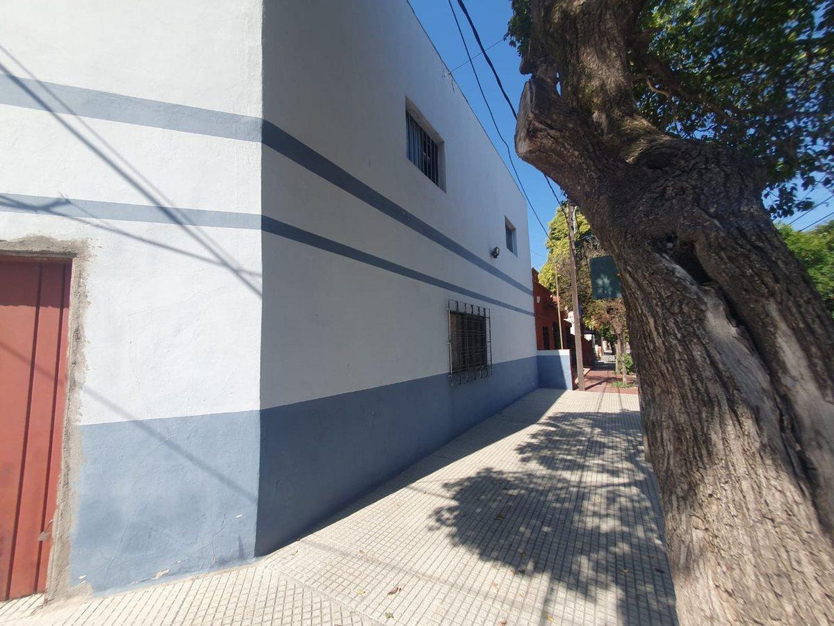 Foto de VENTA CASA 3 DORMITORIOS MAS GALPON B° SARMIENTO, imagen 4