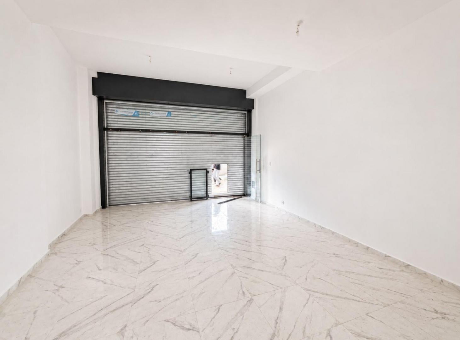 Foto de VENTA LOCAL BARRIO GUEMES OPORTUNIDAD C/FINANCIAC, imagen 5