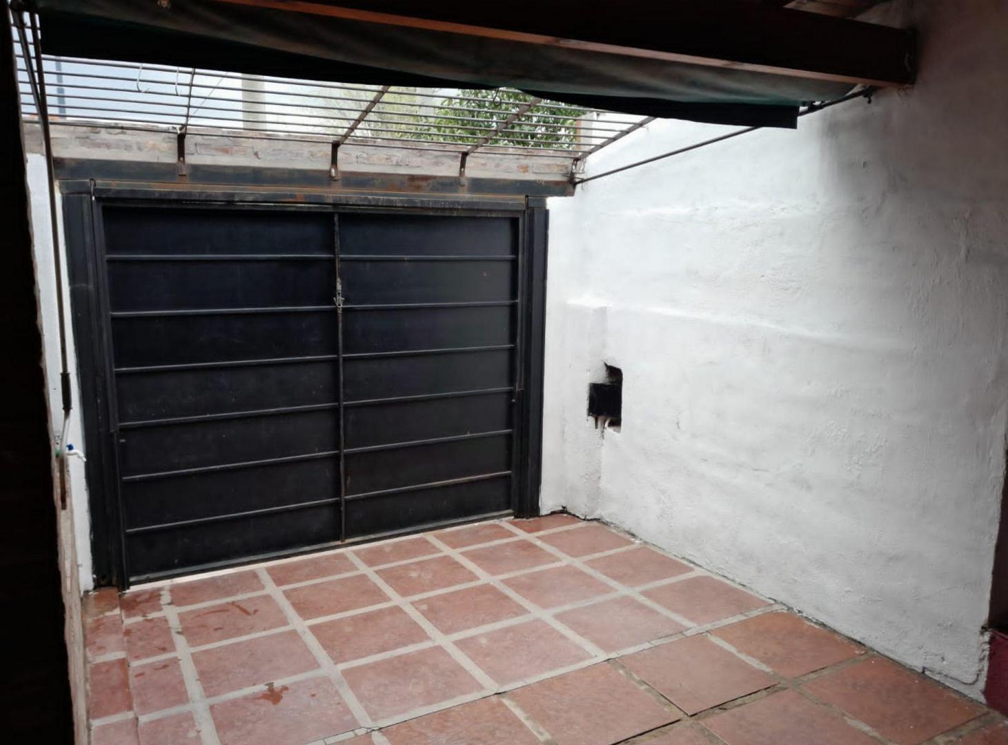 Foto de VENDE CASA MAS DEPARTAMENTO, imagen 1